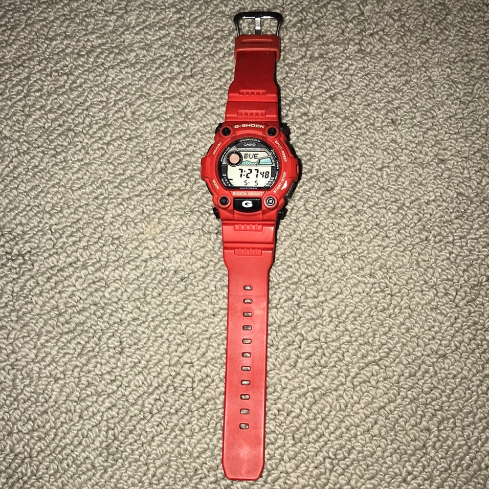 Red G-SHOCK - Picture 3 of 3